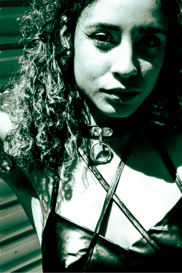 Flat Ring Choker
