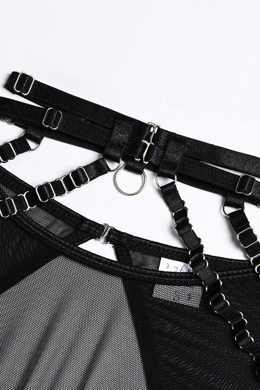 Cut Out 4-Piece Garter Belt