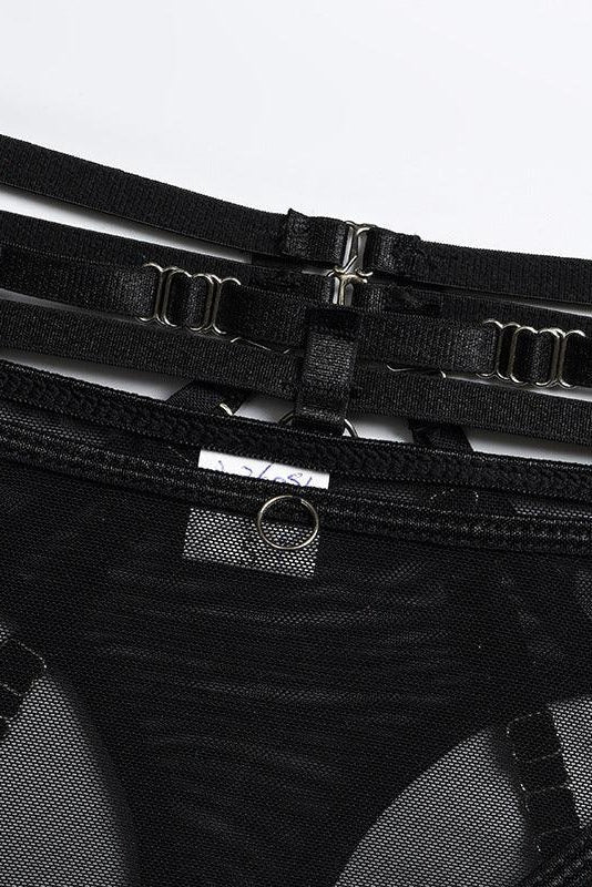Cut Out 4-Piece Garter Belt