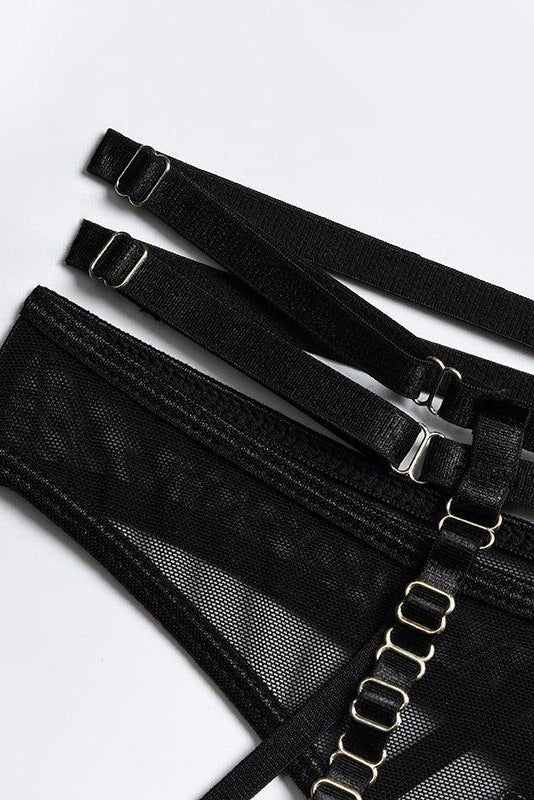 Cut Out 4-Piece Garter Belt